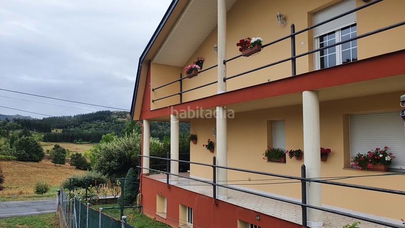 Foto 3796f150-cbc2-42d5-bc83-a37f715087d0. Chalet con camino parcheggio in Vega de Espinareda