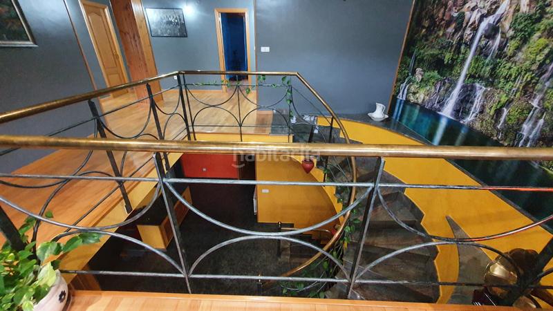 Foto 3c0dd560-dfcc-45f5-b285-a373f0fef949. Chalet con camino parcheggio in Vega de Espinareda