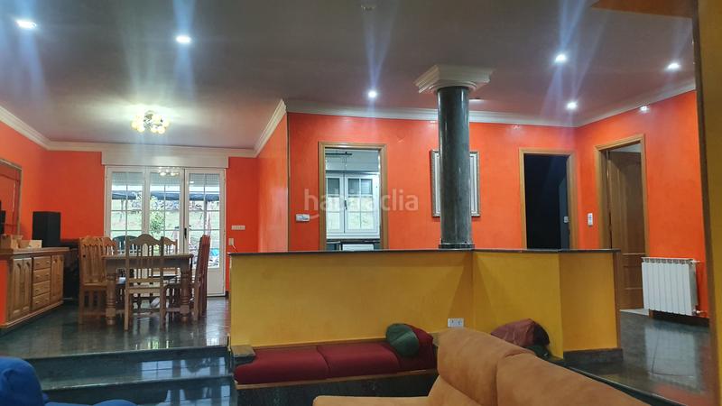 Foto 3e96b315-9bfa-4052-86e4-2f7f7889b175. Chalet con camino parcheggio in Vega de Espinareda