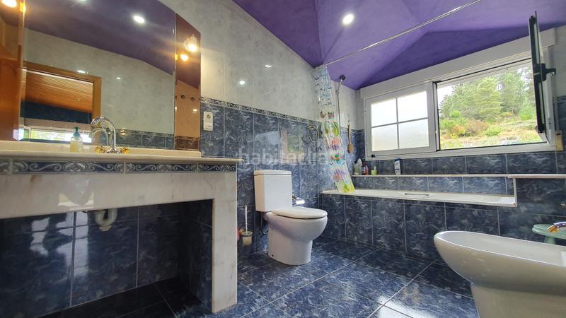 Foto 44caf191-bd44-45ad-b66c-f697e5cfe581. Chalet con camino parcheggio in Vega de Espinareda