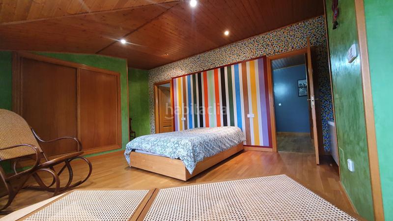 Foto 99cdc035-f420-4c6f-96de-c7c28a33bb91. Chalet con camino parcheggio in Vega de Espinareda