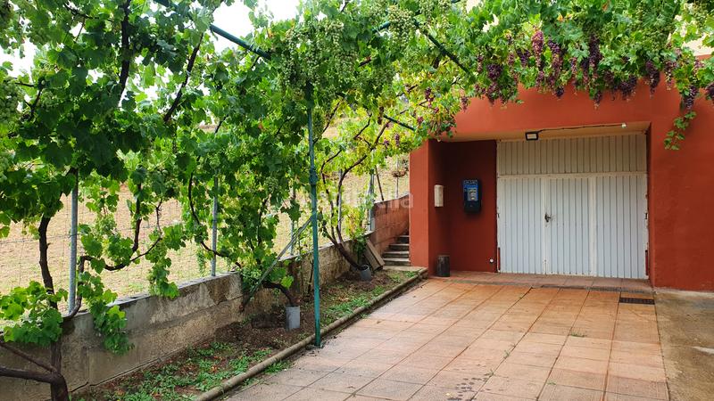 Foto 9d11587b-40fb-4f49-9366-52ac3246907a. Chalet con camino parcheggio in Vega de Espinareda