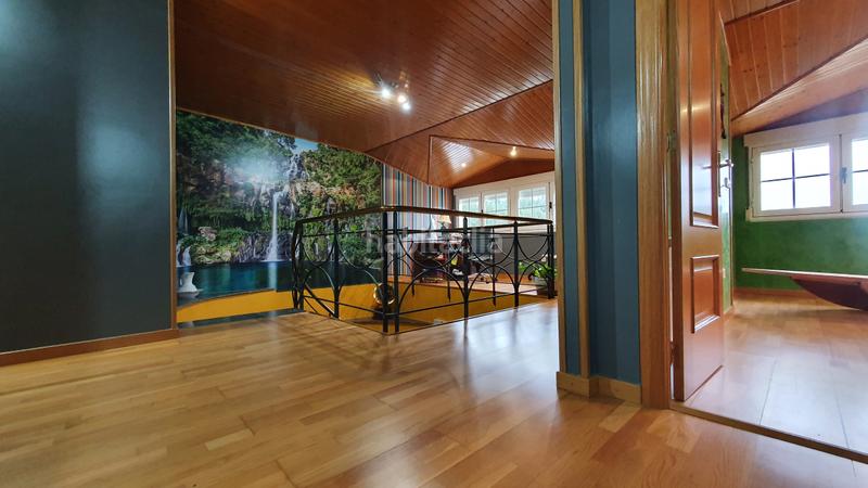 Foto 9e36454b-a13f-44ae-a665-c3bf7e1889e8. Chalet con camino parcheggio in Vega de Espinareda