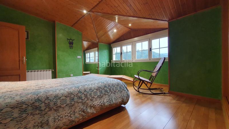 Foto a7285f4d-6933-469c-9fec-2d9a5b7efc5f. Chalet con camino parcheggio in Vega de Espinareda