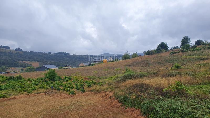 Foto b2c6e13c-67fd-4d32-bc89-b5fc145708f7. Chalet con camino parcheggio in Vega de Espinareda