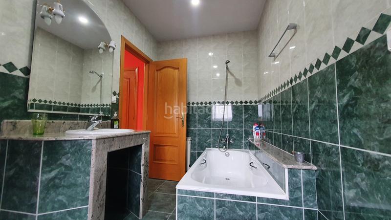 Foto b559137d-1d0a-4ccc-94d8-3d8eb93909ad. Chalet con camino parcheggio in Vega de Espinareda