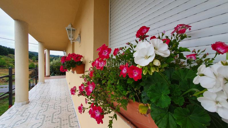 Foto d980a339-eba6-40f0-aa91-125eae40cbac. Chalet con camino parcheggio in Vega de Espinareda