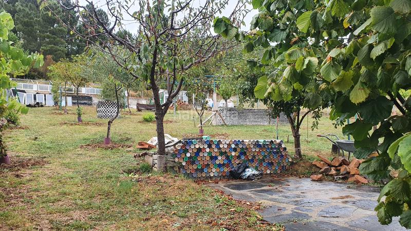 Foto ffb0154e-cc42-49ab-bb8f-6afe362e5d9d. Chalet con camino parcheggio in Vega de Espinareda