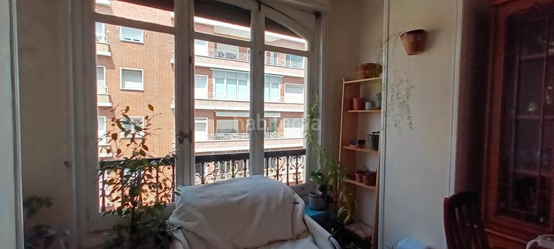 Foto cba46a0d-0af5-41c6-9b39-ea51dcfd3031. Piso gran piso exterior para reforma, ubicación excelente en Madrid