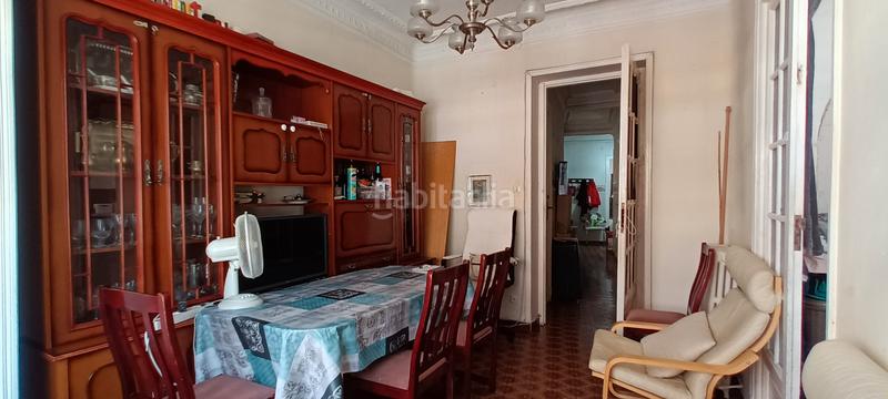 Foto e5c55f18-2d7d-4150-88a5-b64a0821e746. Piso gran piso exterior para reforma, ubicación excelente en Madrid