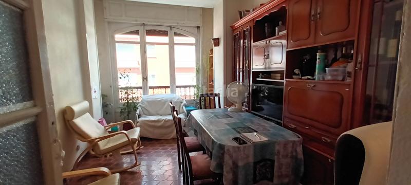 Foto fb4a7e3c-8dfd-4bed-a730-df2ffd7907b4. Piso gran piso exterior para reforma, ubicación excelente en Madrid