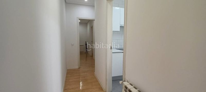 Foto d864bdbd-8f56-44e3-8917-e46d1354e3aa. Pis amb calefacció aparcament a Palacio Madrid