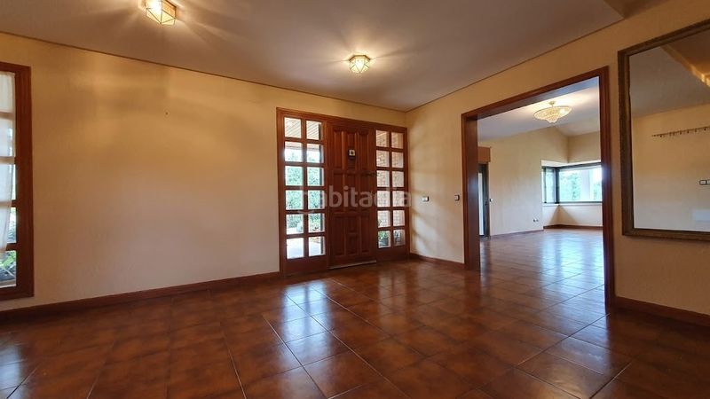 Foto f21cf2d3-e788-4277-babb-381a4b9a4fe9. Xalet amb xemeneia calefacció aparcament piscina a Valdemorillo