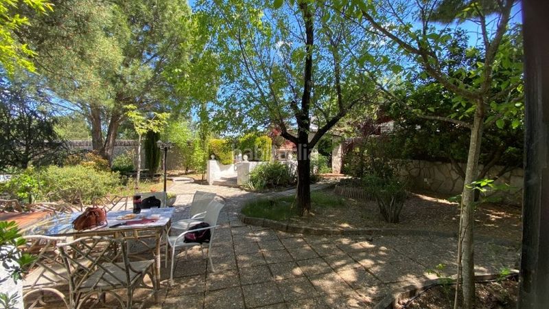 Foto d0d5b65f-d634-4a18-9109-8722c71208e3. Xalet amb xemeneia calefacció aparcament piscina a Cadalso de los Vidrios