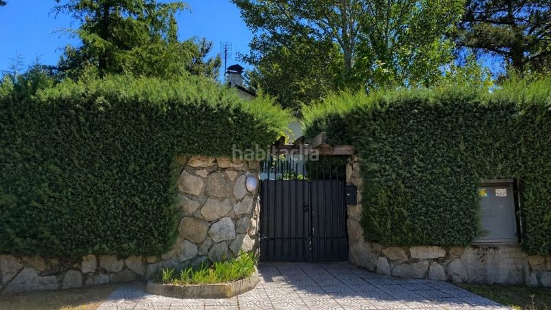 Foto dcf5d668-5a00-49e6-af36-61e8cf476860. Xalet amb xemeneia calefacció aparcament piscina a Cadalso de los Vidrios