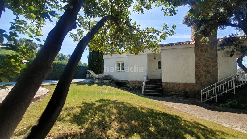 Foto 04377736-04ae-4899-9b7d-738988fc2252. Xalet amb xemeneia calefacció aparcament piscina a Valdemorillo