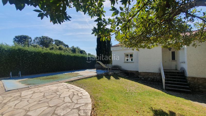 Foto 1a6e189c-97fe-41ca-bc0d-4cf6fbca61da. Xalet amb xemeneia calefacció aparcament piscina a Valdemorillo
