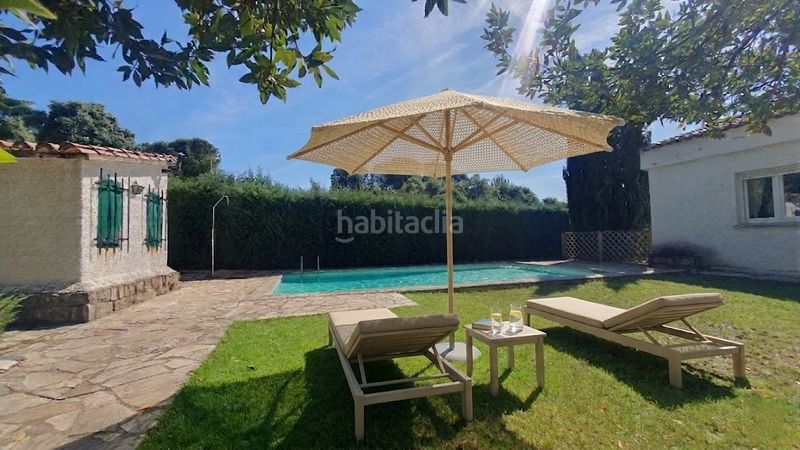 Foto d2d315aa-d692-46ff-8827-67463e20ac22. Xalet amb xemeneia calefacció aparcament piscina a Valdemorillo