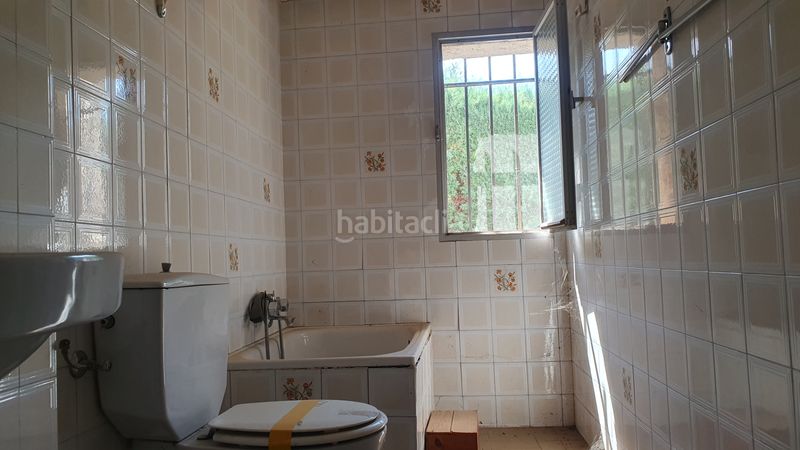 Foto f45d38e3-6a0f-47be-b93c-ea58c66c70b3. Xalet amb xemeneia calefacció aparcament piscina a Valdemorillo
