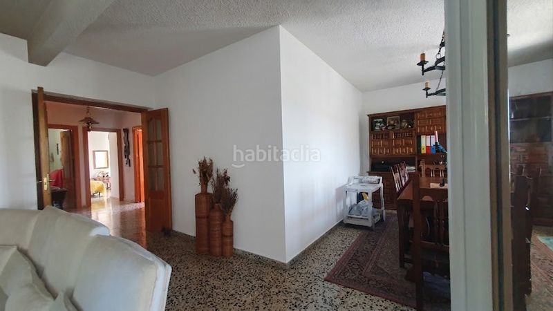 Foto fa9c33c2-903b-4c67-af66-7d165ea9c403. Xalet amb xemeneia calefacció aparcament piscina a Valdemorillo