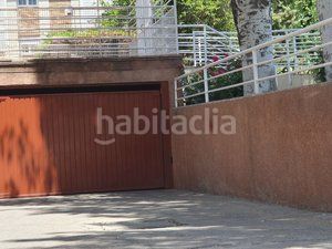 Foto 126f314f-8cd3-41ea-a63c-3e6a8477b623. Casa adossada amb xemeneia calefacció aparcament piscina a Villanueva de la Cañada