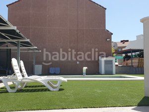 Foto 47b4c705-24e9-411f-9189-b0977340f5b0. Casa adossada amb xemeneia calefacció aparcament piscina a Villanueva de la Cañada