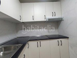 Foto 6430f219-c1ef-41f8-8fcf-da4f93cd90e2. Casa adossada amb xemeneia calefacció aparcament piscina a Villanueva de la Cañada