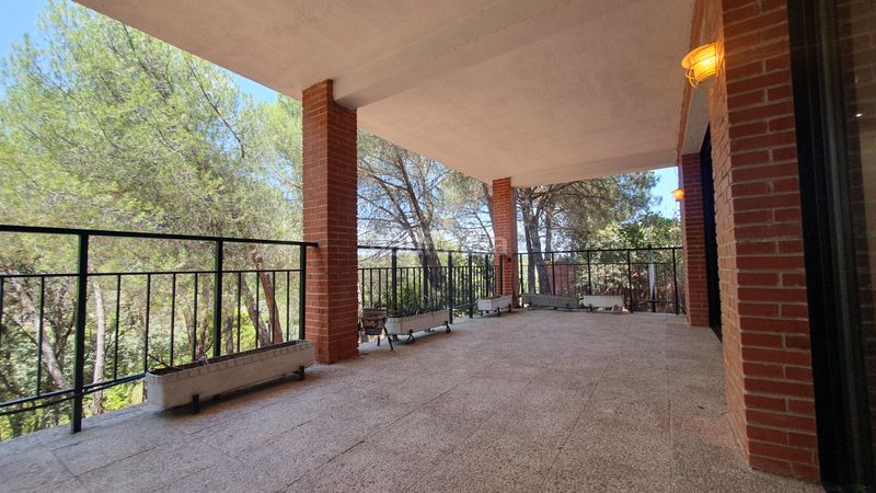 Foto 1ec914f8-75f4-4ede-b146-e7e758c15c0c. Rent chalet with fireplace heating parking pool in Valdemorillo