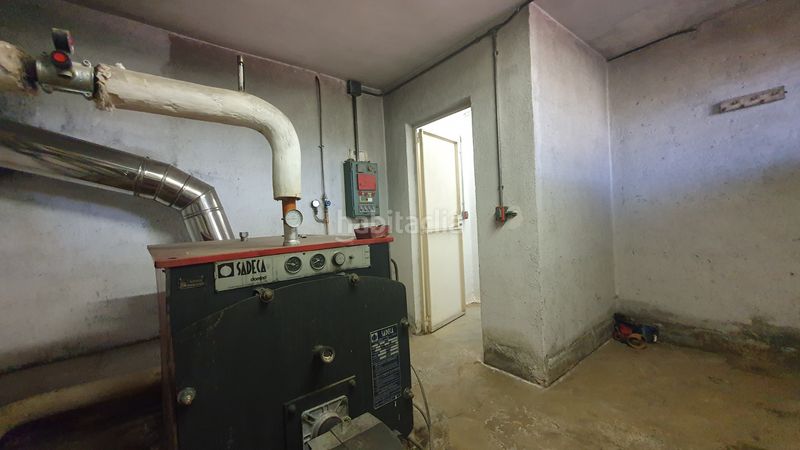 Foto 5482961b-5ef9-4fda-8e6e-64fd528e79eb. Rent chalet with fireplace heating parking pool in Valdemorillo