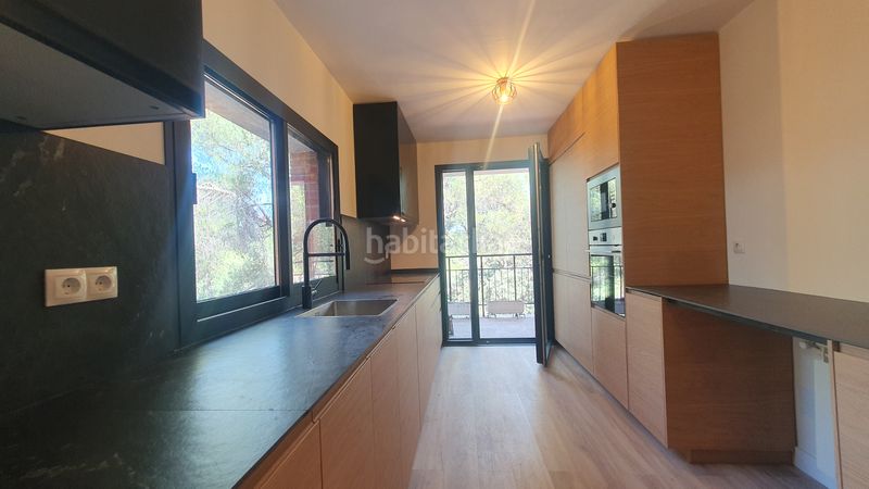 Foto 5e62b2d8-8fc6-465d-84ed-ec8abfefdc85. Rent chalet with fireplace heating parking pool in Valdemorillo