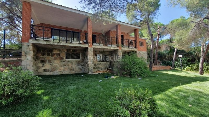 Foto 657c685a-04dc-4e11-a9ed-4a2a31970d37. Rent chalet with fireplace heating parking pool in Valdemorillo