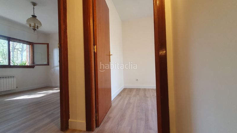Foto 890d260e-a761-4156-aa73-4d8b039f7d42. Rent chalet with fireplace heating parking pool in Valdemorillo