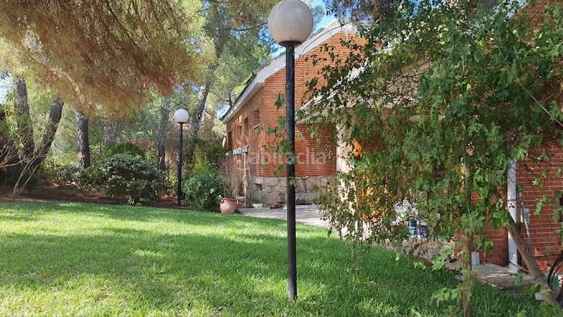 Foto 8ee41f7e-476b-4e15-95fa-7e6cf72a9cd7. Rent chalet with fireplace heating parking pool in Valdemorillo