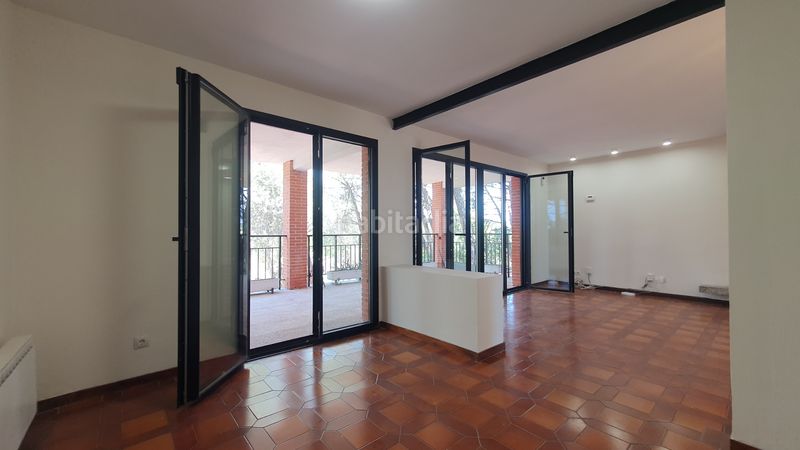 Foto 95b62769-61e8-4cd4-895f-b0fa8f373de8. Rent chalet with fireplace heating parking pool in Valdemorillo