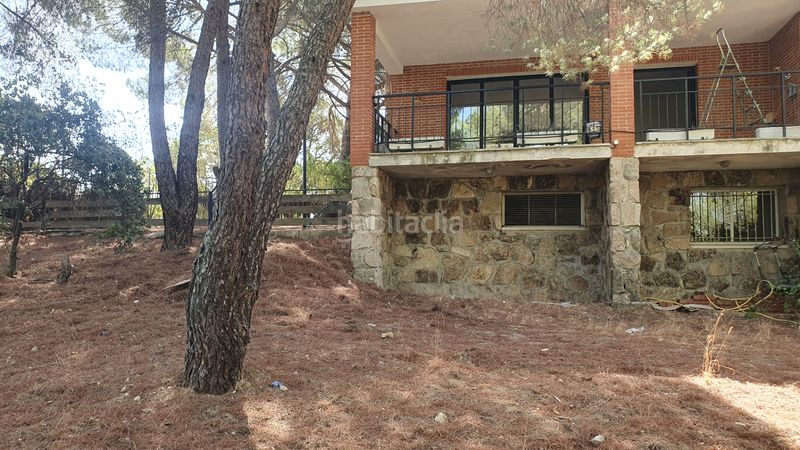 Foto be8f537d-70f3-4162-afb1-e6adf7b12af8. Rent chalet with fireplace heating parking pool in Valdemorillo