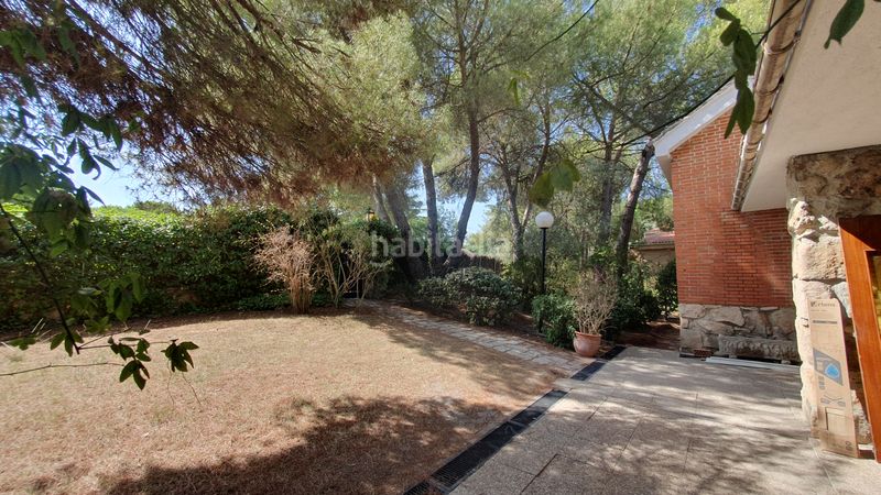 Foto cb4122d7-a36a-4100-9ff4-584fce25be54. Rent chalet with fireplace heating parking pool in Valdemorillo