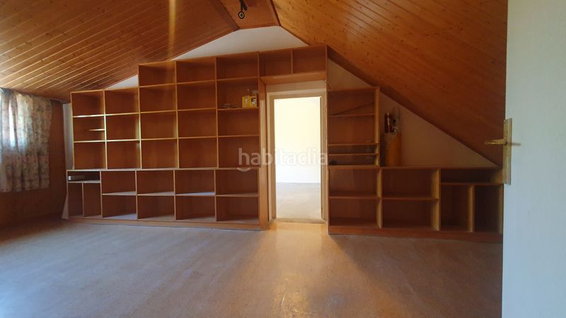 Foto dd6e942b-92a2-46d2-a6c6-a7e479dda287. Rent chalet with fireplace heating parking pool in Valdemorillo