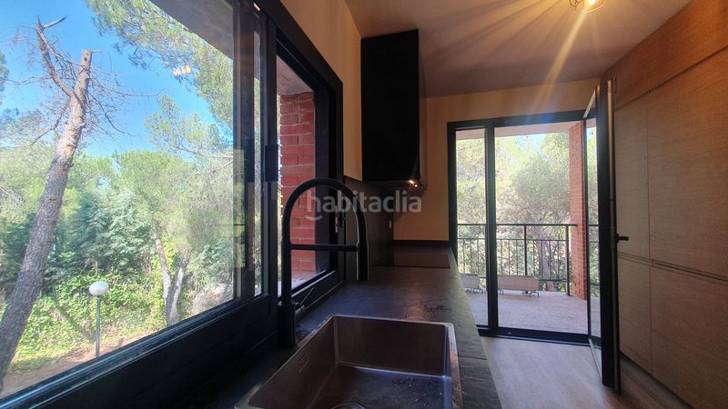 Foto e8e5d543-3c28-43af-a66e-6d6053521cc8. Rent chalet with fireplace heating parking pool in Valdemorillo