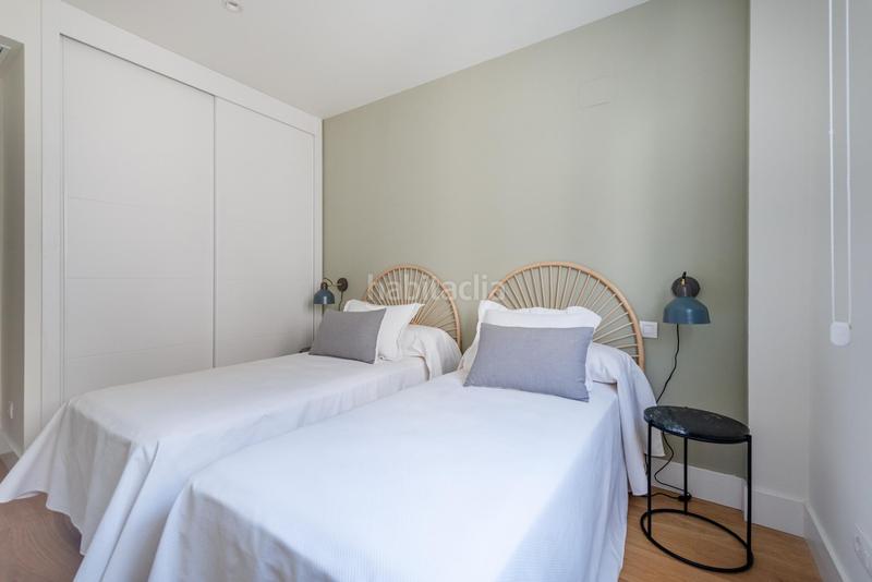 Foto 2ac21c35-8ce2-422d-8aed-8fd523b9c5f5. Affitto attico con riscaldamento parcheggio piscina in Madrid