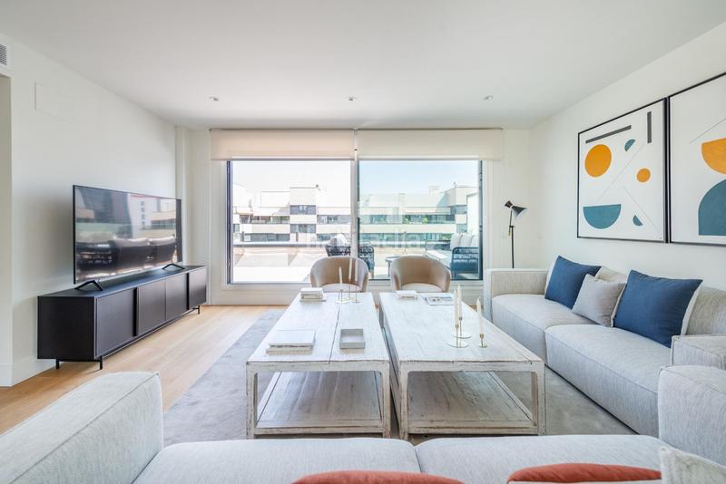 Foto c6c8bb70-a262-4ac7-a61a-a556cb6741ea. Affitto attico con riscaldamento parcheggio piscina in Madrid