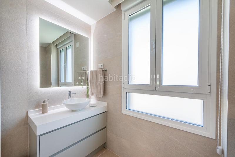 Foto 4bda29b2-2883-42f1-9f95-9e7d745bba9f. Alquiler ático atico duplex de 5 dormitorios en residencial maravillas en Madrid