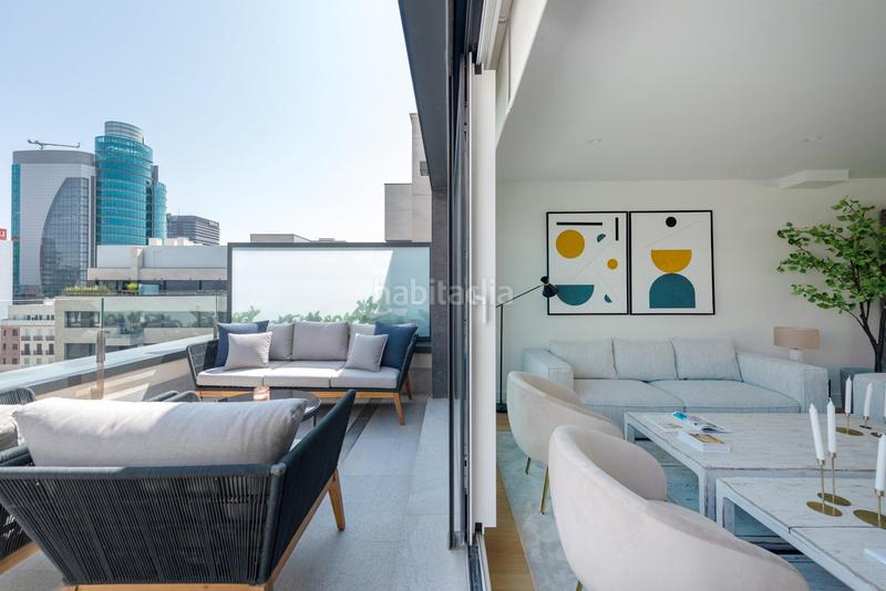Foto d1e9b53e-0280-425c-9697-81f653b0a160. Rent penthouse with heating parking pool in Ríos Rosas-Nuevos Ministerios Madrid