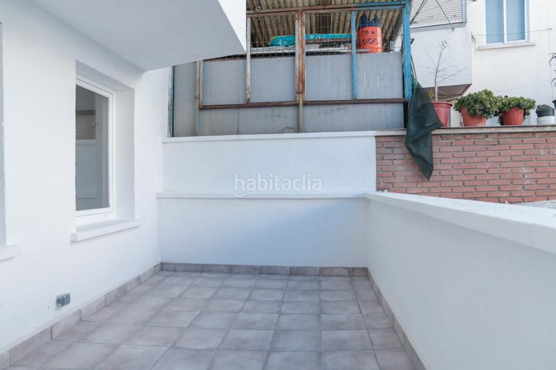 Foto 576b62f5-b444-4d46-b5bd-e0119b6f5c5d. Piso gilmar rio vende excelente oportunidad de inversión en el barrio de San Fermín. en Madrid