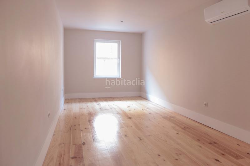 Foto e26452df-b72e-4d11-8d1e-91fb20d92293. Piso gilmar rio vende excelente oportunidad de inversión en el barrio de San Fermín. en Madrid