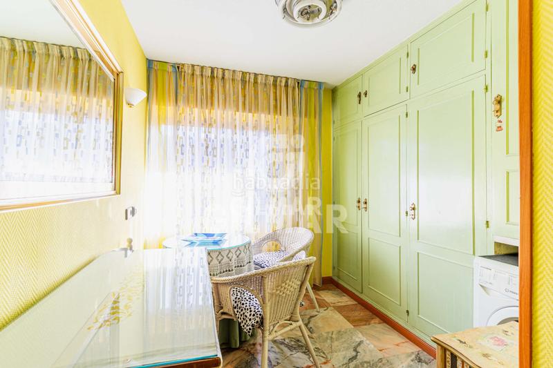 Foto 91ebf272-12fe-4b8b-8cd3-4595516b4b0b. Duplex avec chauffage parking dans Almendrales Madrid