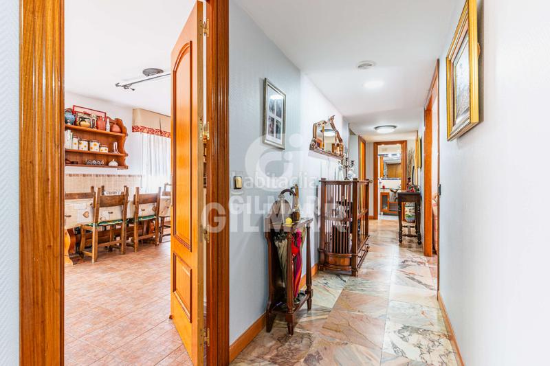 Foto b460e7ae-8220-4085-819d-dc84c71dec15. Duplex avec chauffage parking dans Almendrales Madrid