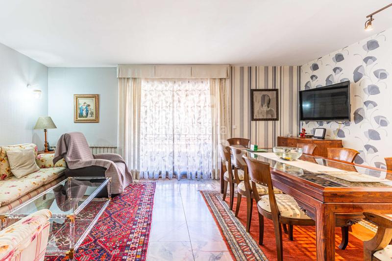 Foto ec89c06e-7c0d-43e8-8971-04abb3e916a5. Duplex avec chauffage parking dans Almendrales Madrid