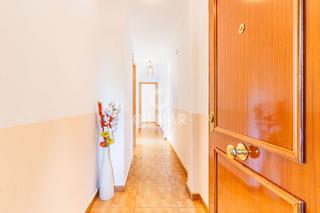 Appartement à Lucero. En el vibrante barrio de puerta del ángel, en el distrito de lat