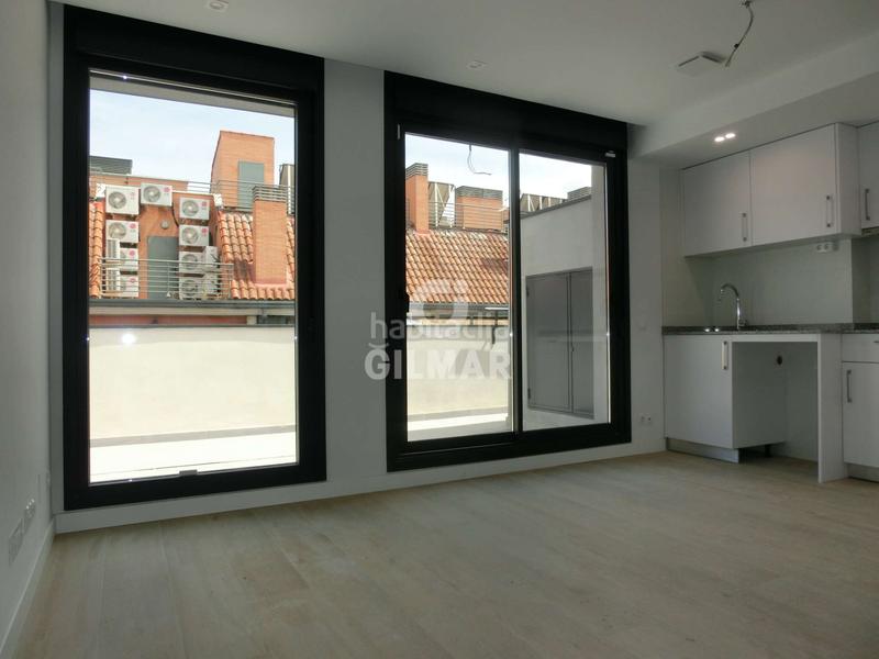 Foto 60109317-1794-46d6-8b75-ccecfa9dbaf8. Ático presentamos esta exclusiva vivienda de obra nueva 2025, un ático dúplex con una espectacular terraza de 30 m, ideal para disfrutar en Madrid