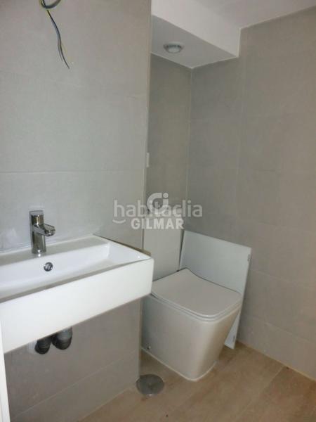 Foto a311e08d-6326-412b-933d-814daeebb6b8. Ático presentamos esta exclusiva vivienda de obra nueva 2025, un ático dúplex con una espectacular terraza de 30 m, ideal para disfrutar en Madrid